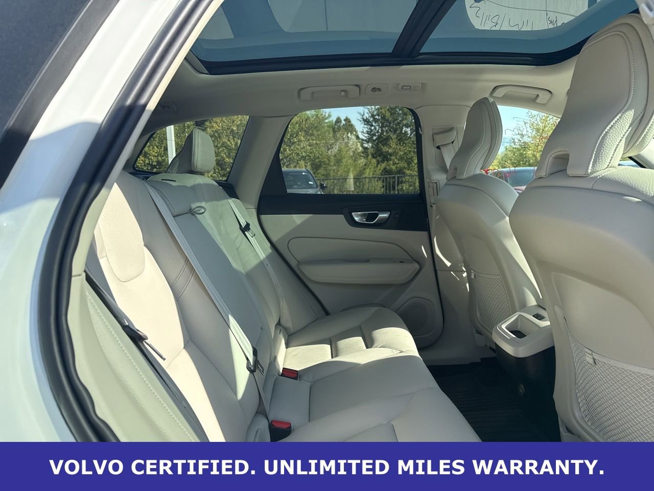 Certified 2024 Volvo XC60 B5 Plus w/ Protection Package Premier image 16