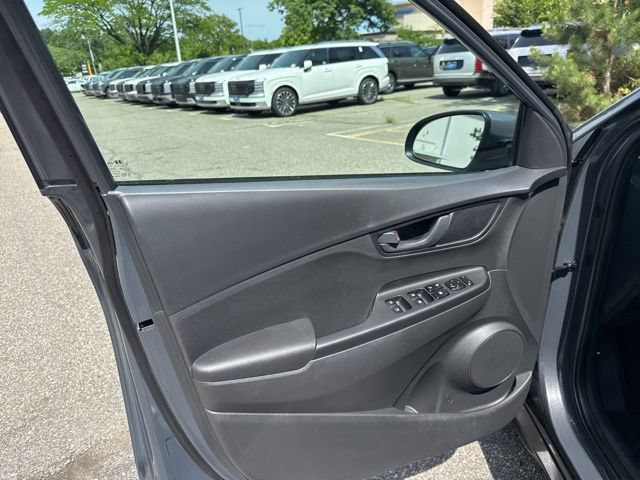 Used 2023 Hyundai Kona SEL w/ Cargo Package AWD/4WD image 32