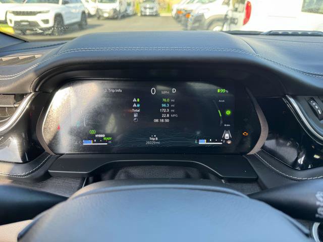 Used 2022 Jeep Grand Cherokee Limited 4xe image 22