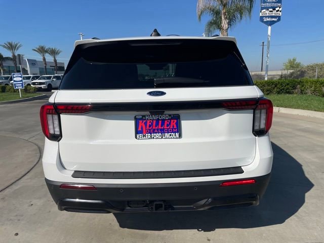 New 2026 Ford Explorer ST-Line w/ ST-Line Street Pack RWD image 4