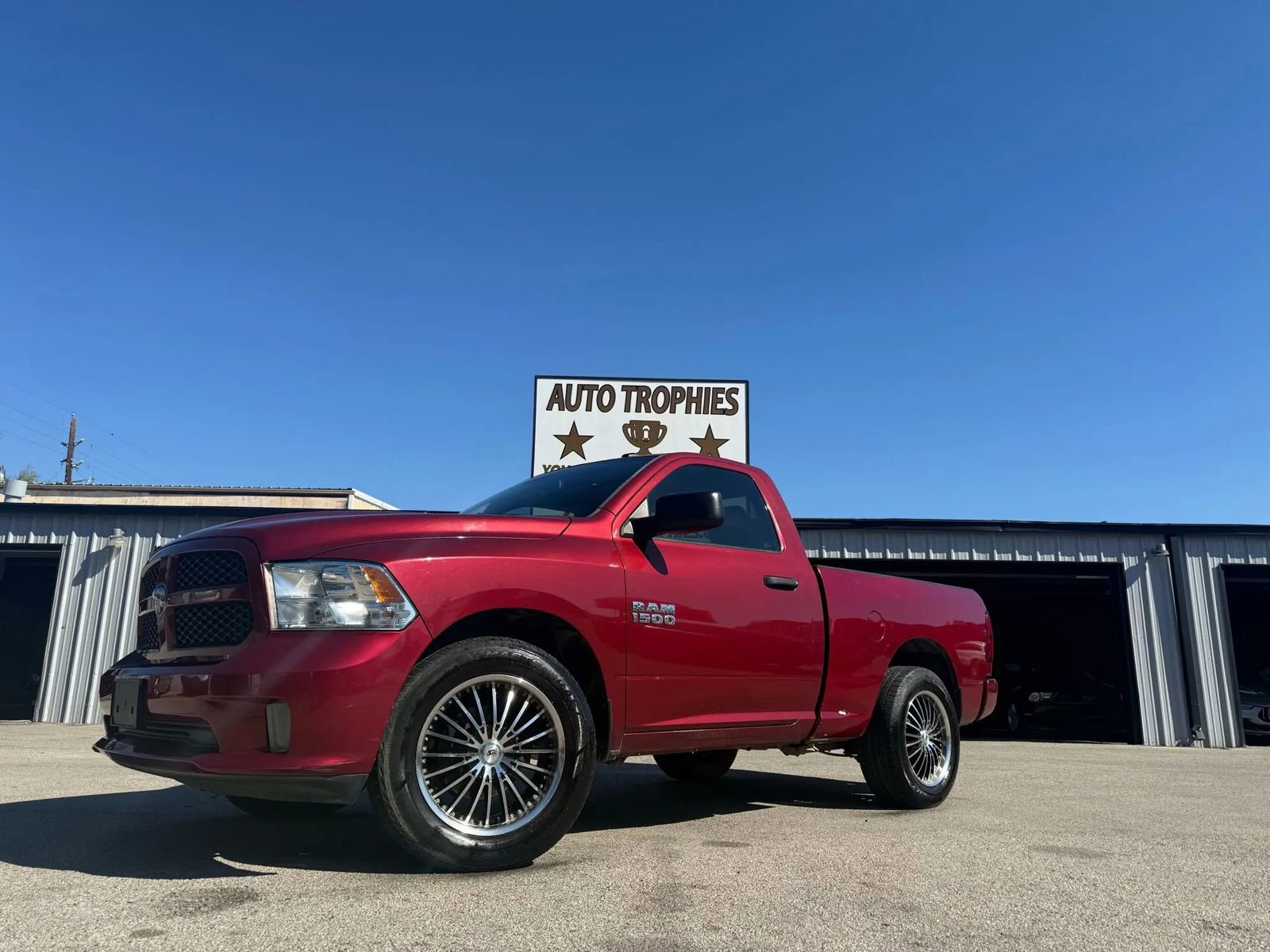 Used 2014 RAM 1500 Express RWD image 26