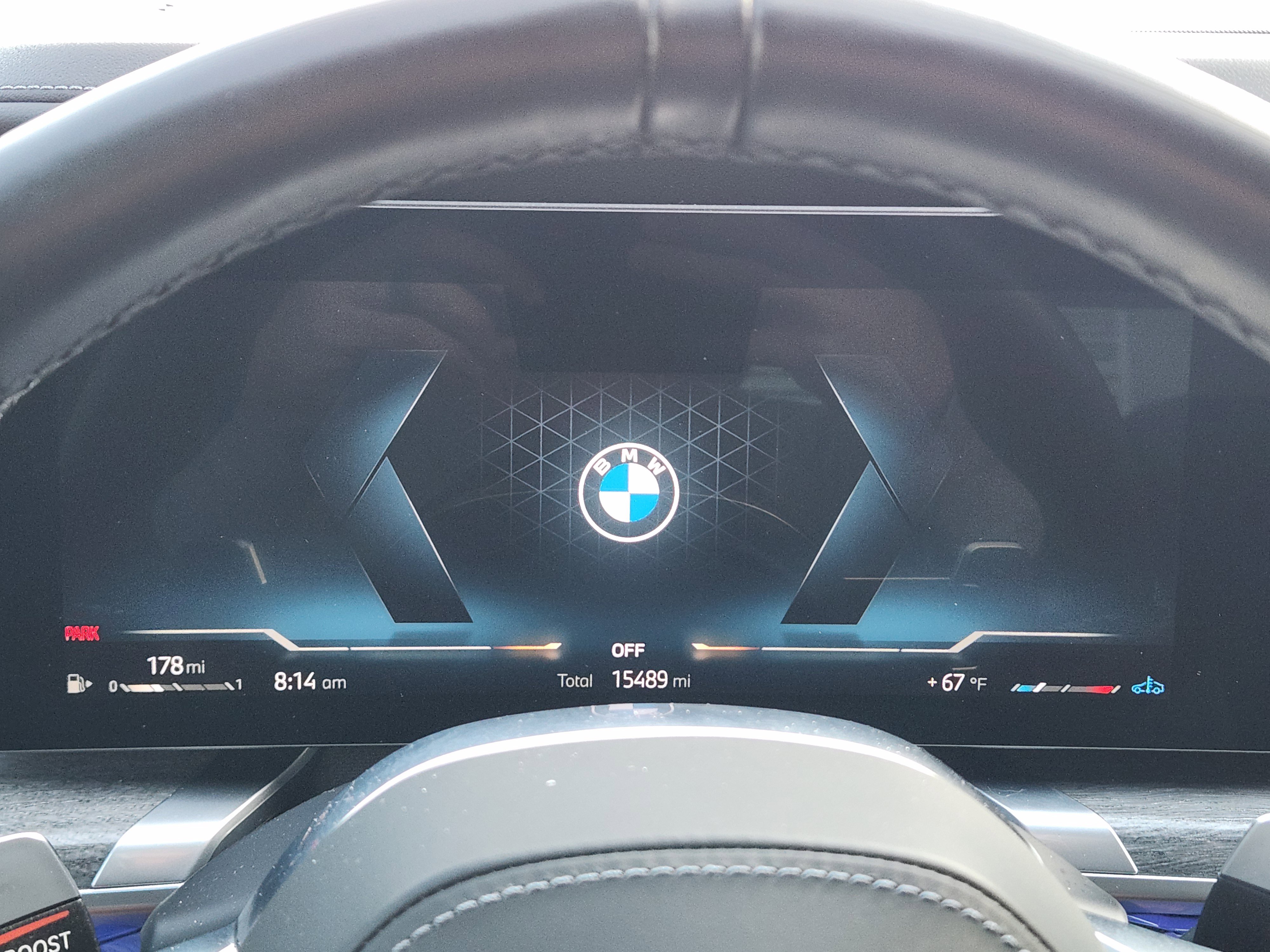 Used 2025 BMW 740i xDrive w/ Premium Package image 15