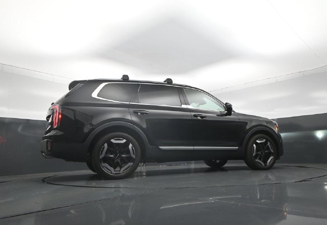 Used 2023 Kia Telluride EX AWD/4WD image 37