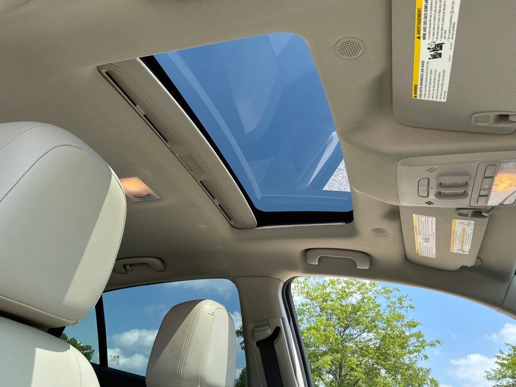 Used 2019 Buick Encore Essence AWD/4WD image 29