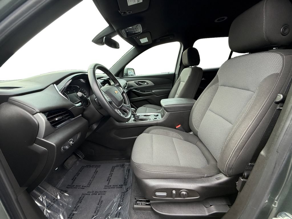 Used 2023 Chevrolet Traverse LT AWD/4WD image 6