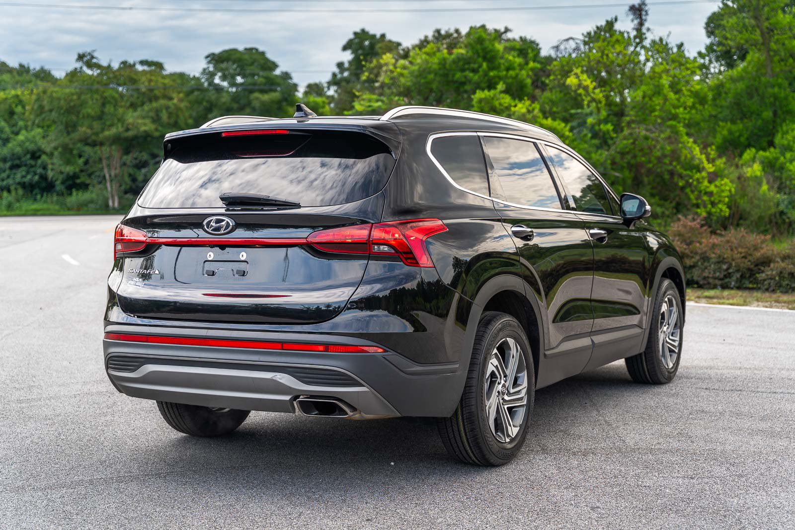 Used 2023 Hyundai Santa Fe SEL FWD image 7