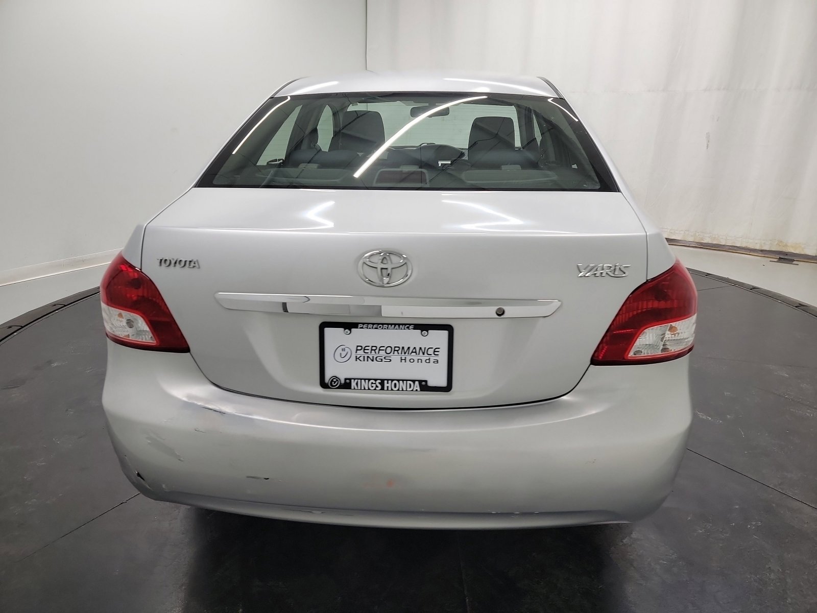 Used 2009 Toyota Yaris Sedan image 8