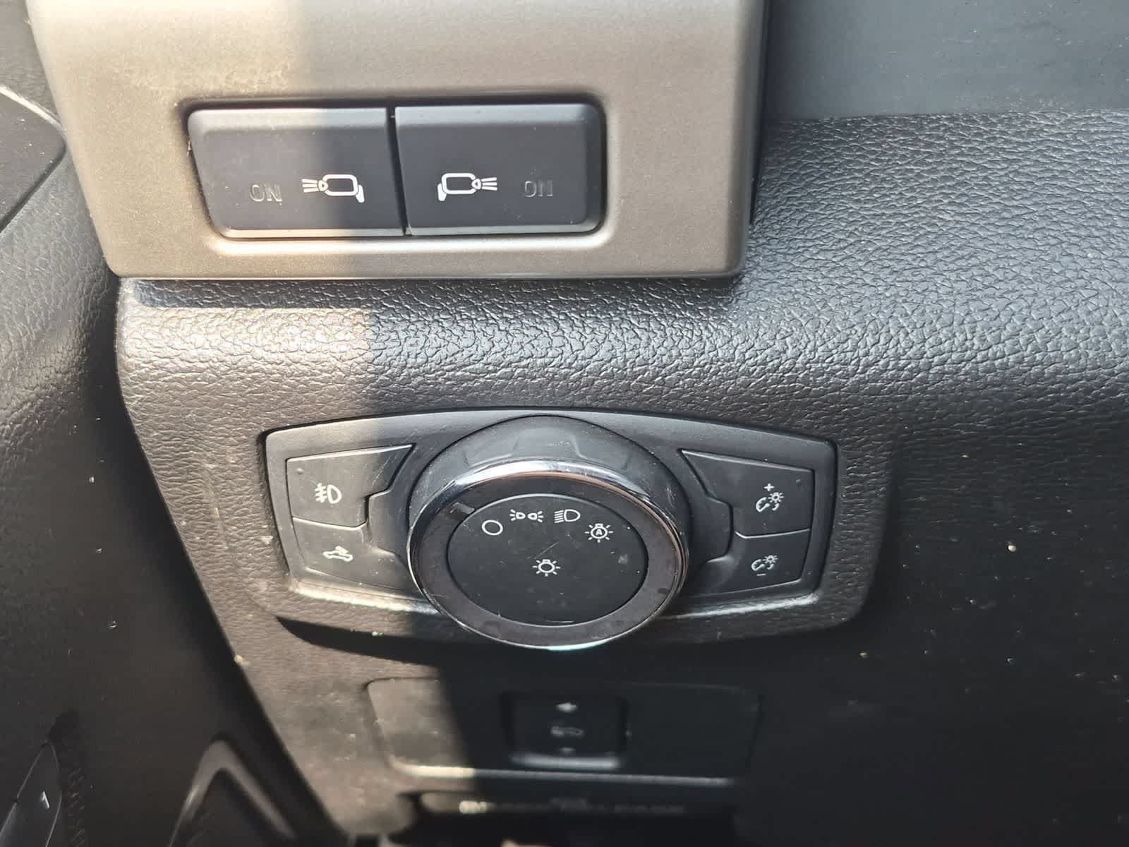Used 2019 Ford F250 Lariat w/ Lariat Value Package AWD/4WD image 26