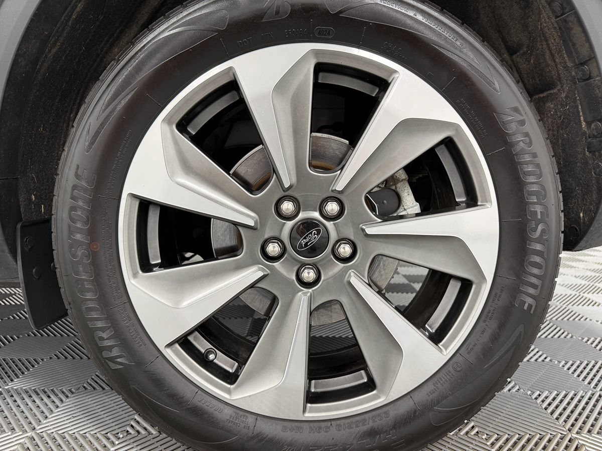 Used 2025 Ford Escape Platinum AWD/4WD image 31