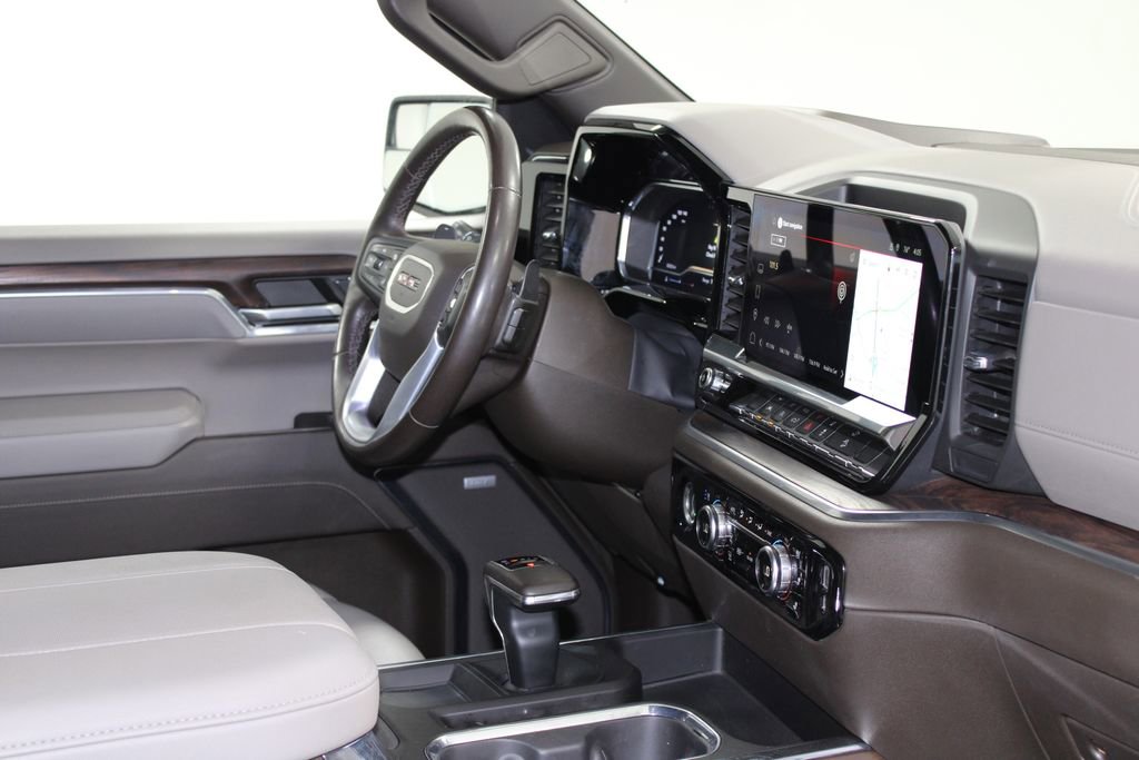 Used 2023 GMC Sierra 1500 SLT image 34