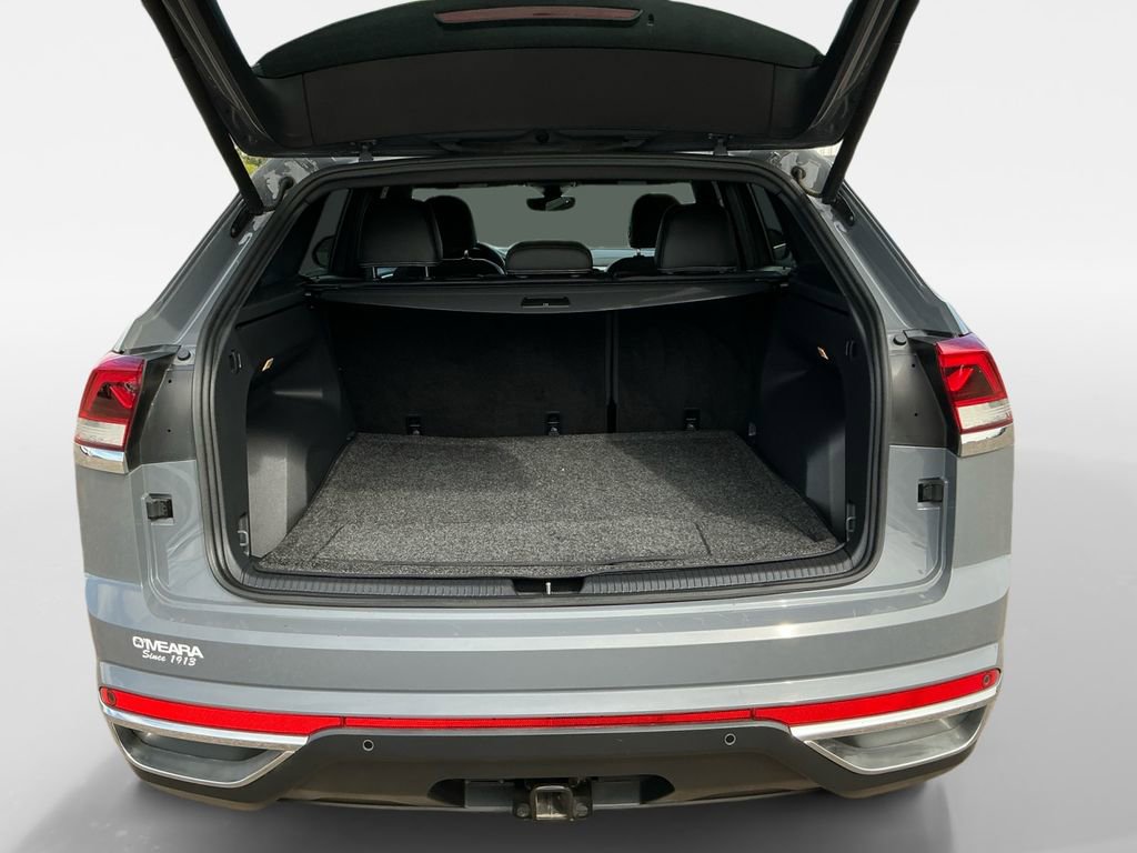 Used 2021 Volkswagen Atlas Cross Sport SEL Premium image 16