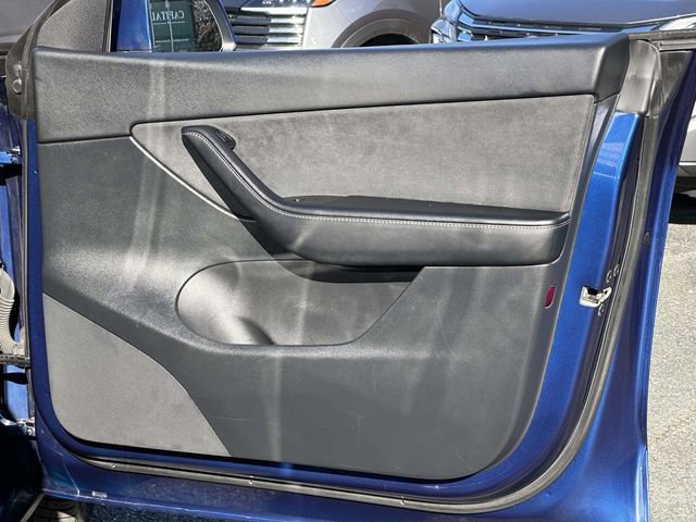 Used 2022 Tesla Model Y Long Range image 9