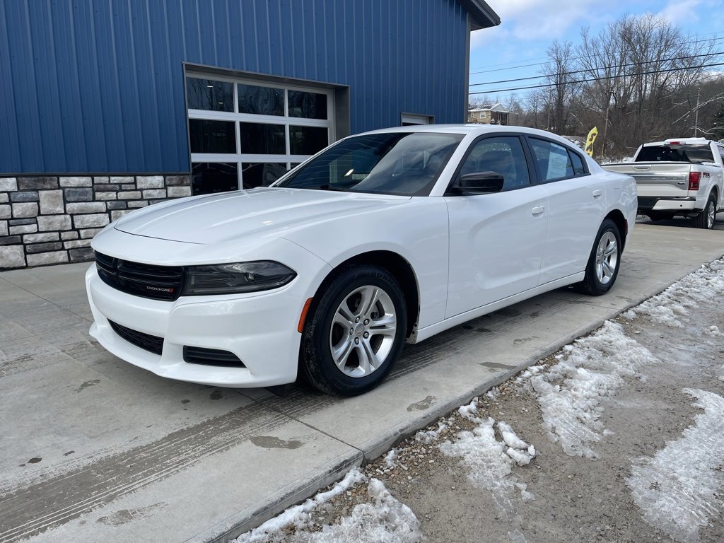 Used 2023 Dodge Charger SXT image 3