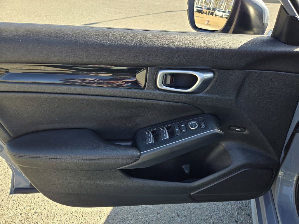 Used 2024 Honda Civic Touring image 17
