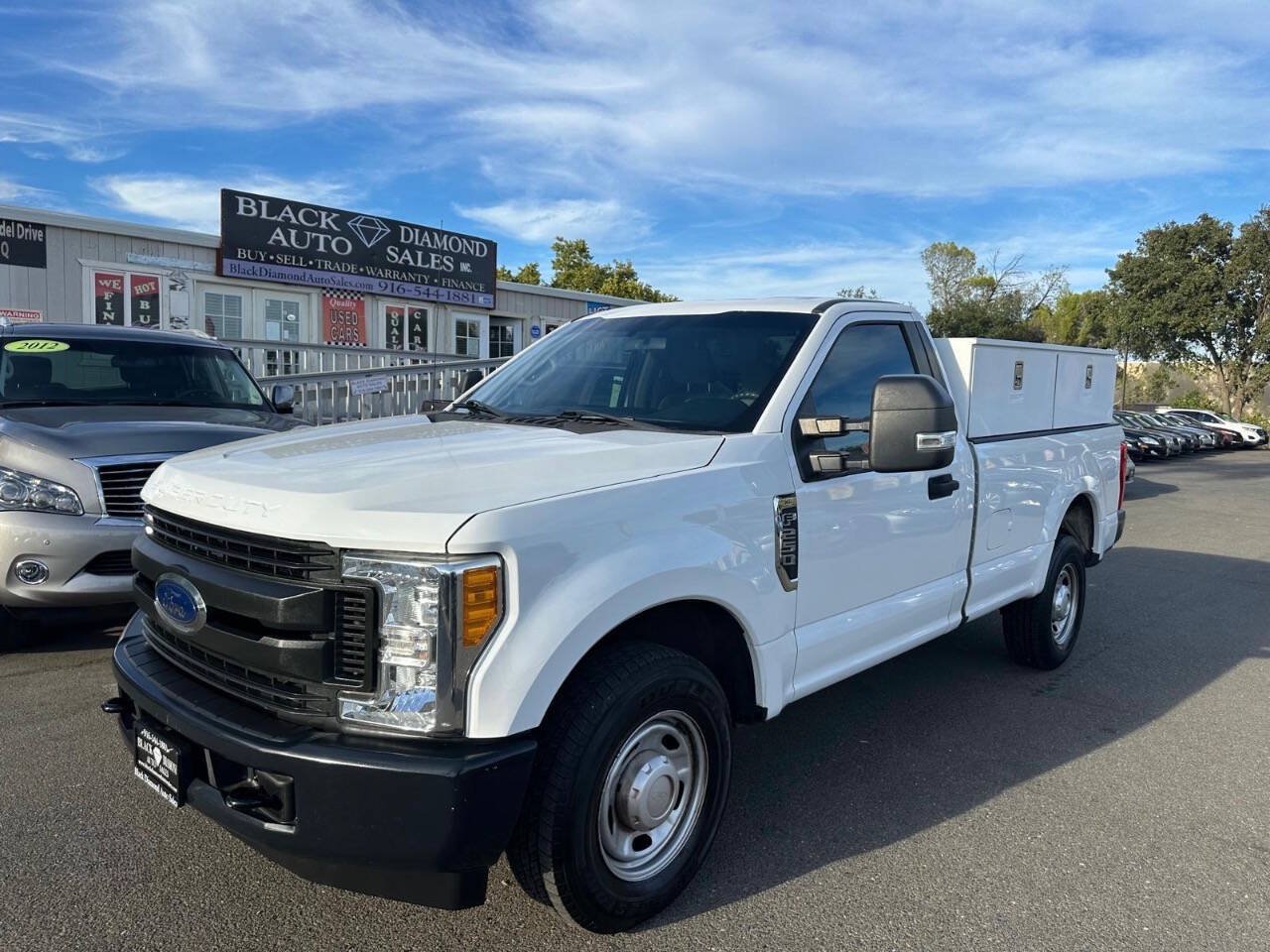 Used 2017 Ford F250 XL w/ Power Equipment Group RWD image 1