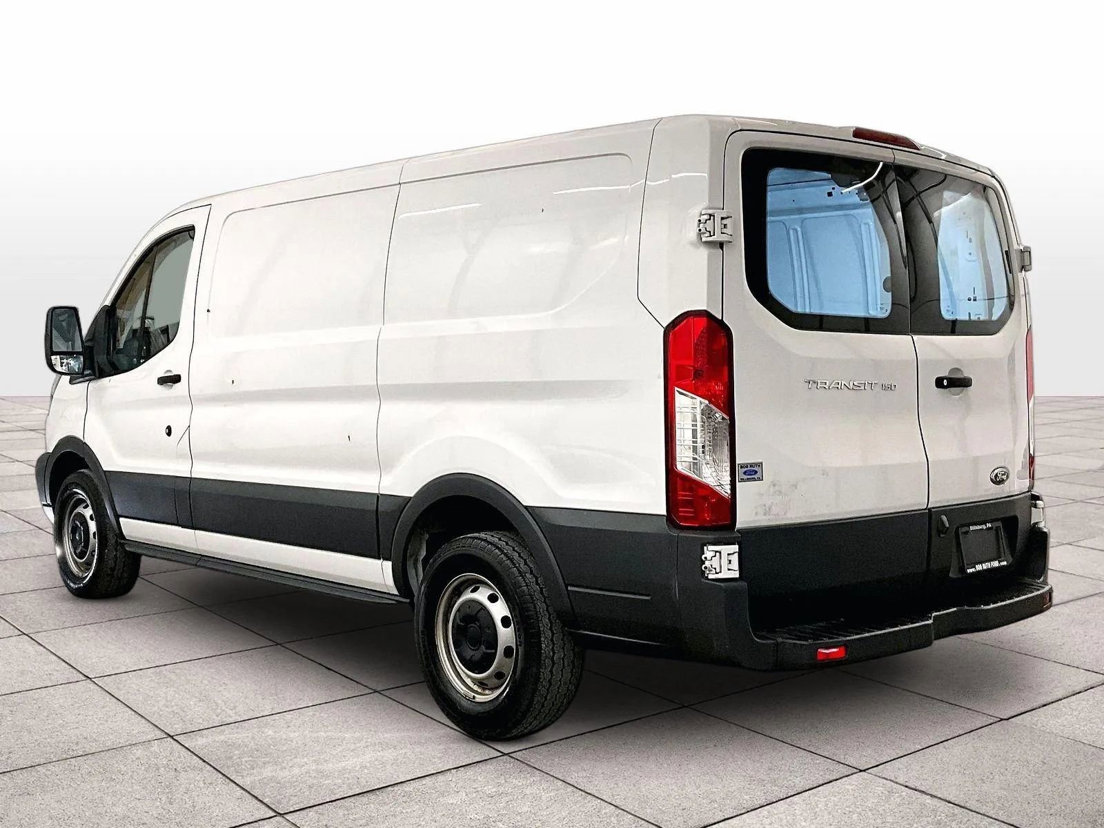Used 2018 Ford Transit 150 130 Low Roof RWD image 10