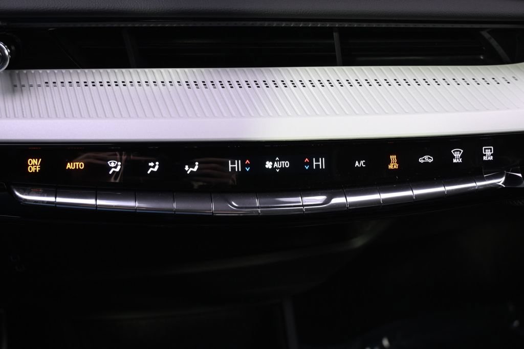 New 2026 Cadillac Optiq Luxury 1 w/ LPO, Floor Liner Package AWD/4WD image 29