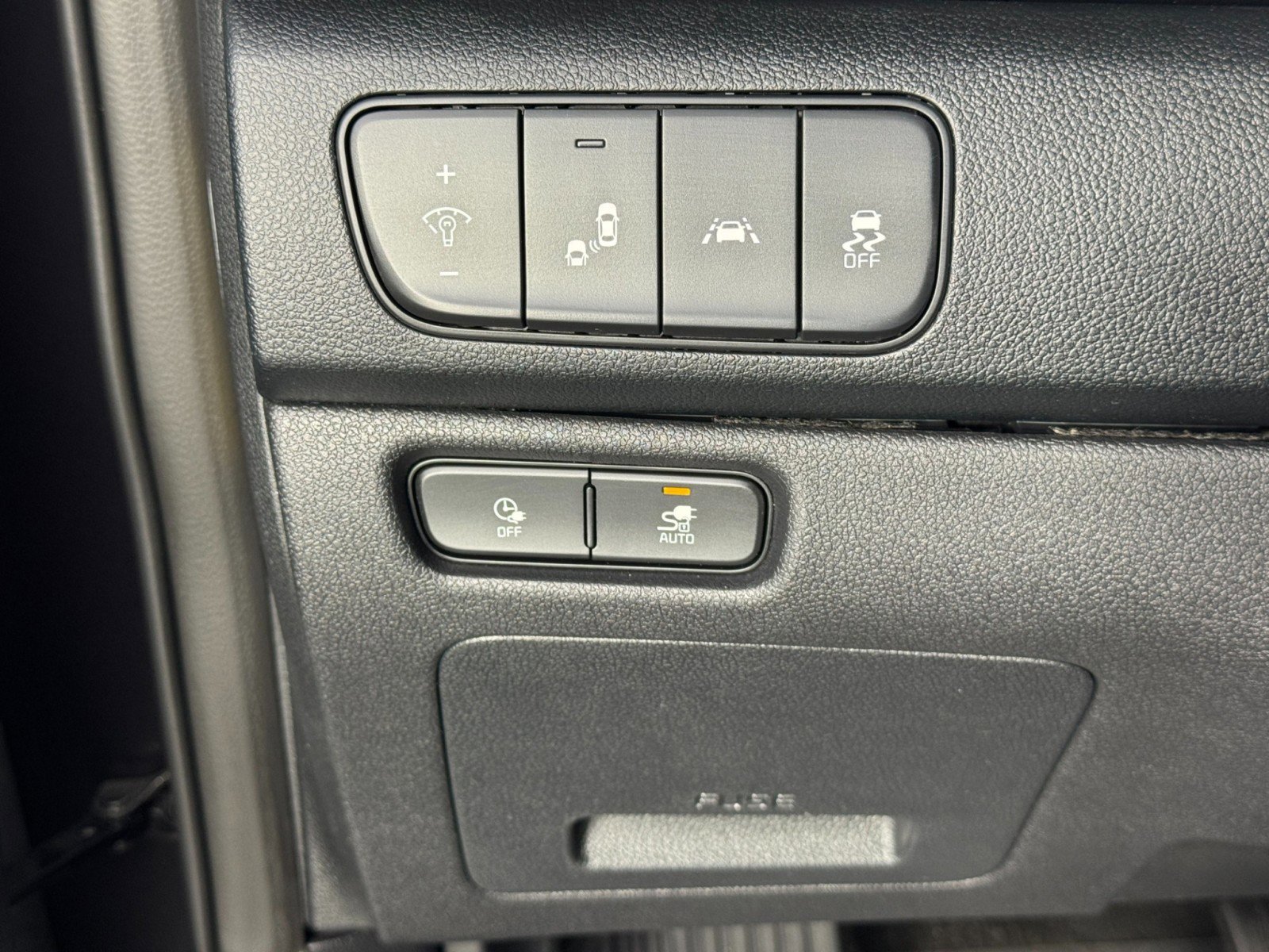 Used 2019 Kia Niro EX Premium image 17