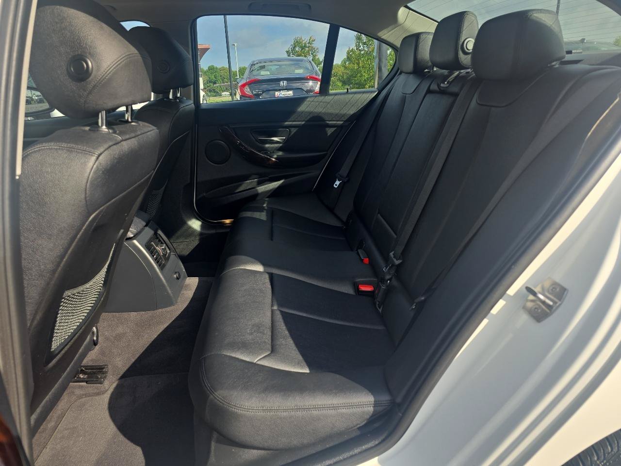 Used 2014 BMW 328i Sedan RWD image 12