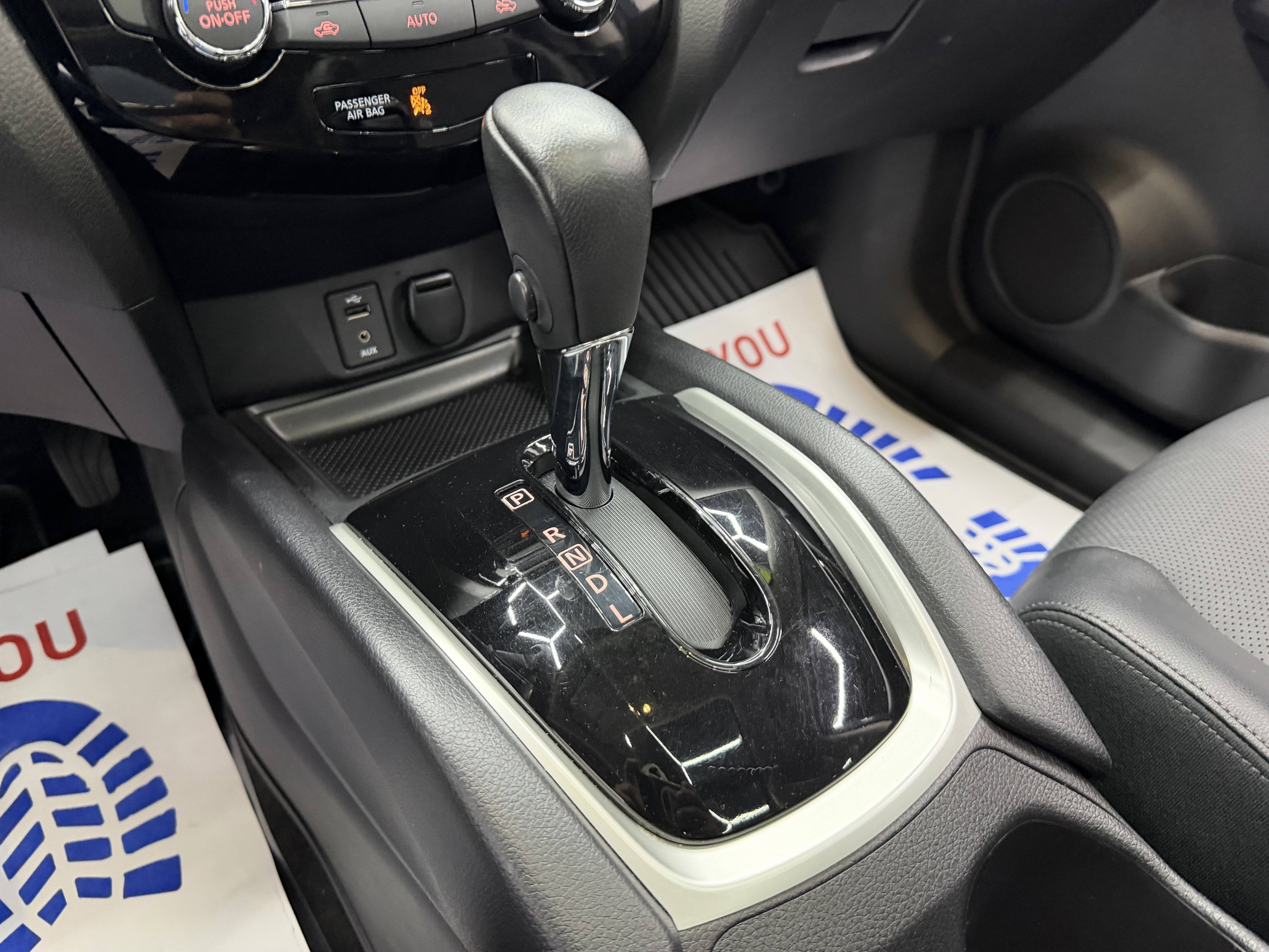 Used 2015 Nissan Rogue SL image 22