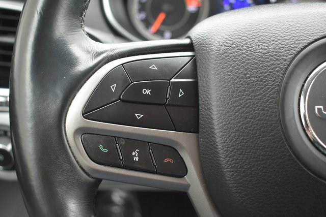 Used 2019 Jeep Cherokee Limited image 20