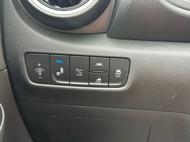 Used 2021 Hyundai Kona Ultimate w/ Cargo Package FWD image 18