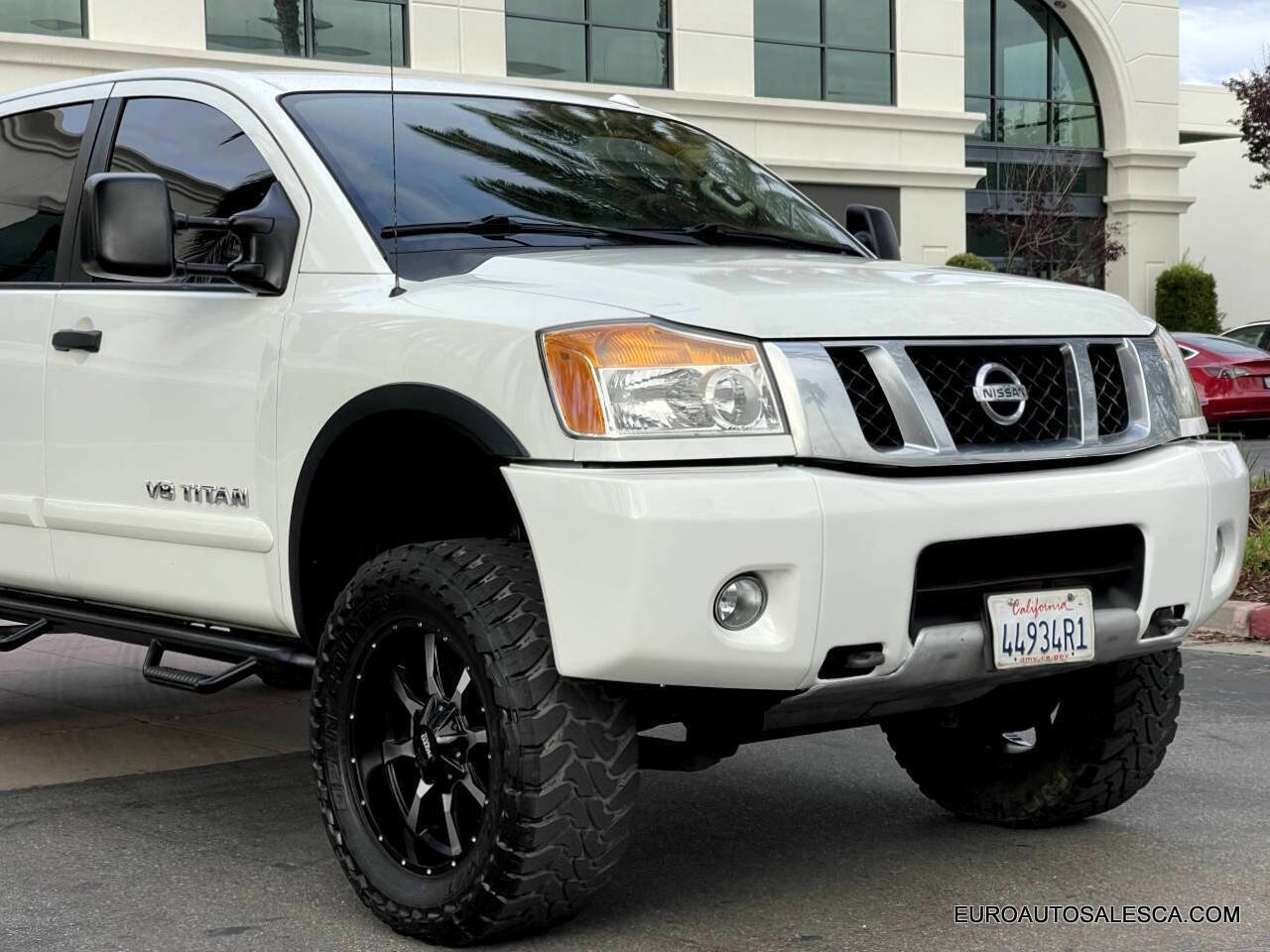 Used 2014 Nissan Titan PRO-4X image 11