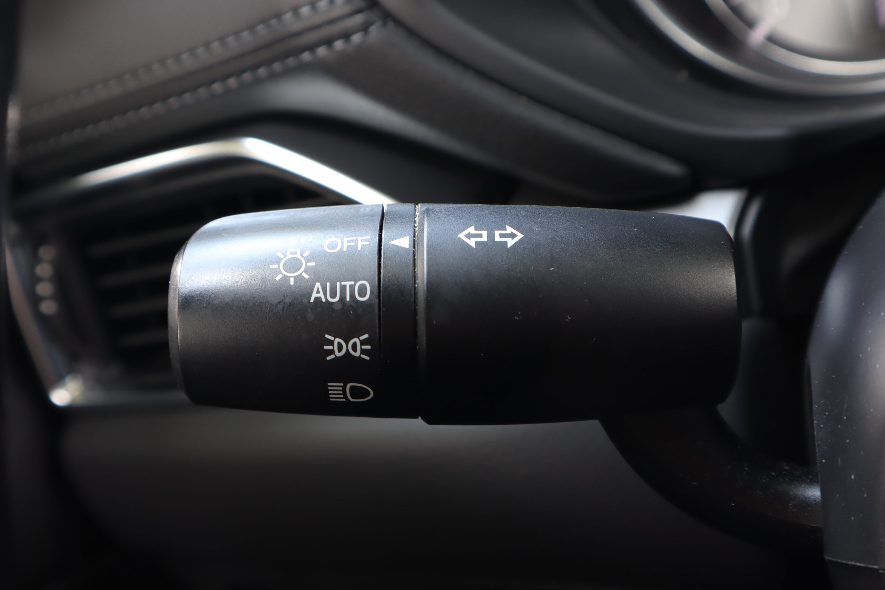 Used 2020 MAZDA CX-5 Touring FWD image 18