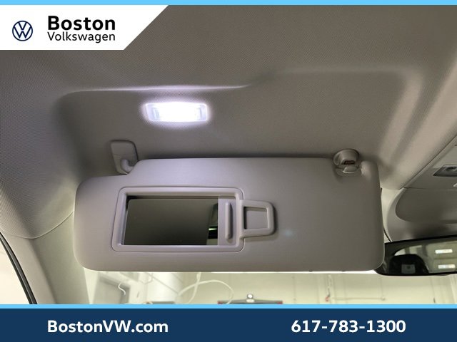 New 2026 Volkswagen Taos SE image 24