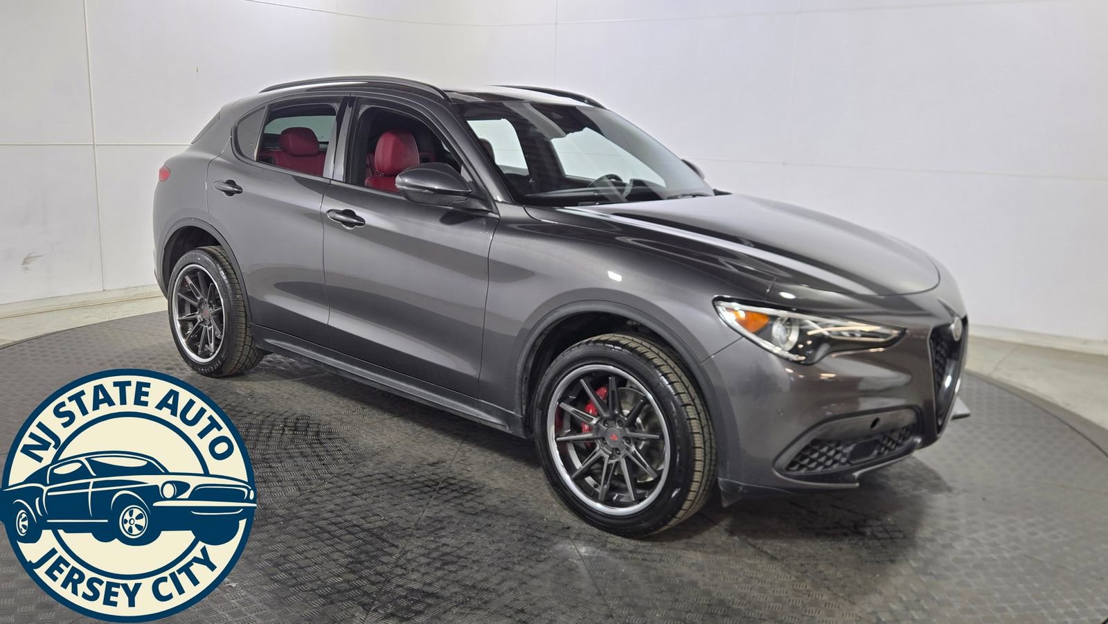 Used 2022 Alfa Romeo Stelvio Sprint image 9