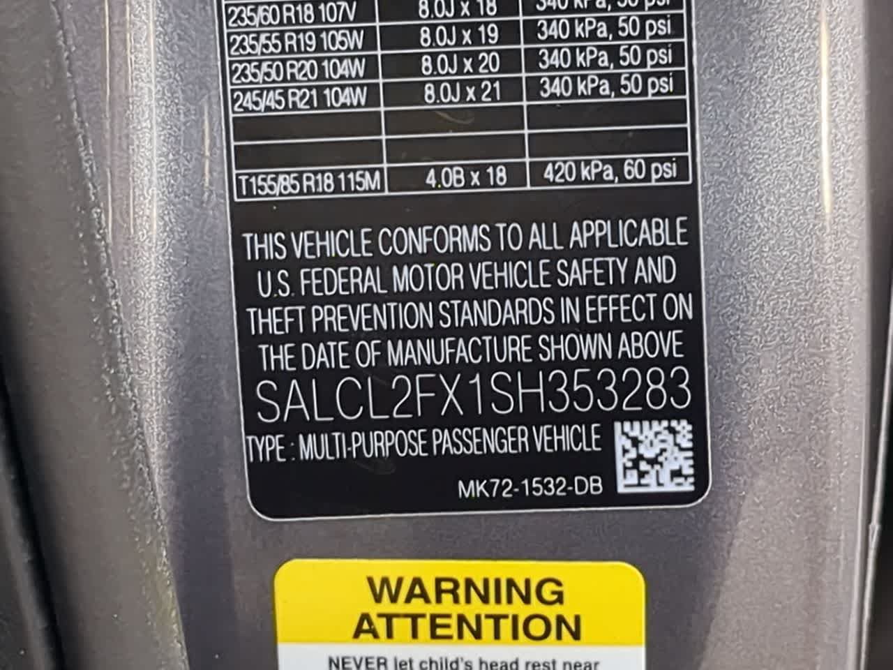 Certified 2025 Land Rover Discovery Sport Dynamic SE AWD/4WD image 38