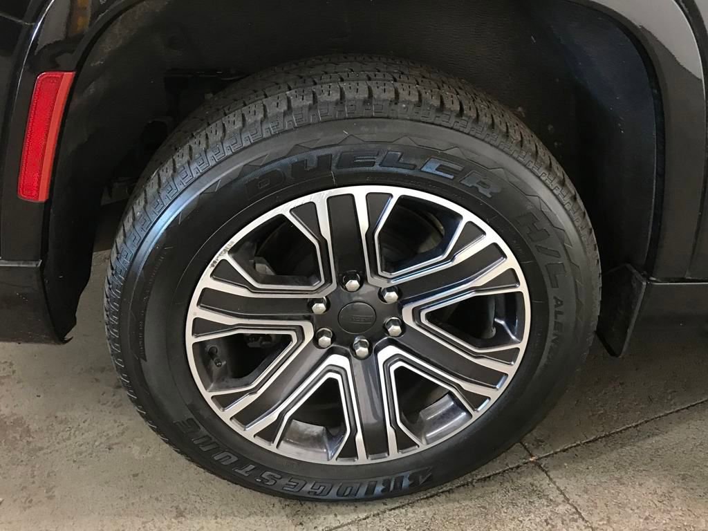 Used 2024 Jeep Wagoneer L Series II w/ Flexible Seating Group image 52