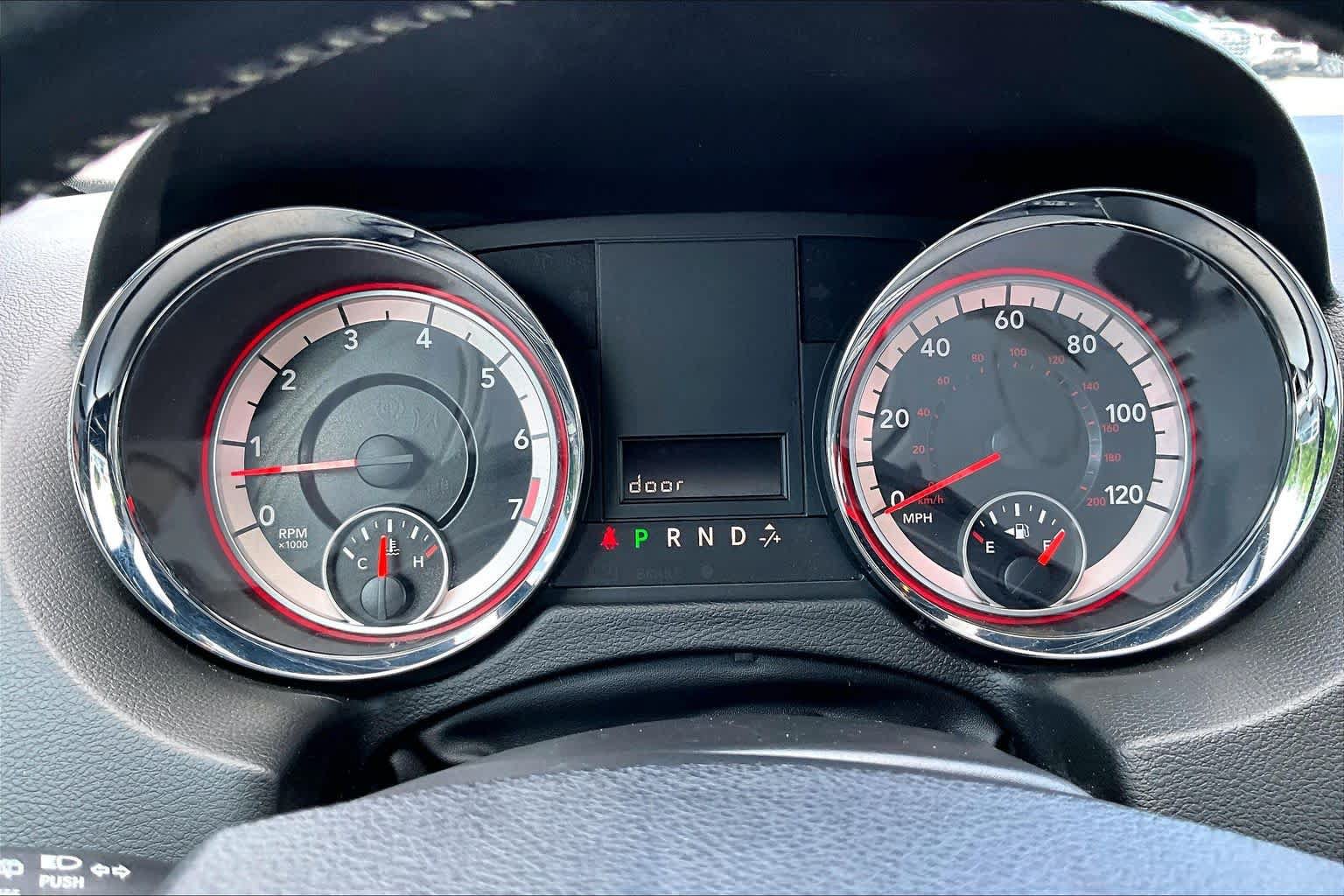 Used 2019 Dodge Grand Caravan SXT FWD image 25