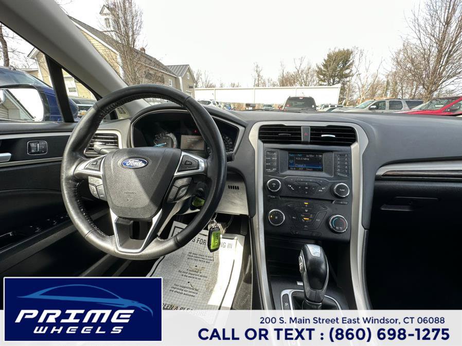 Used 2013 Ford Fusion SE image 19