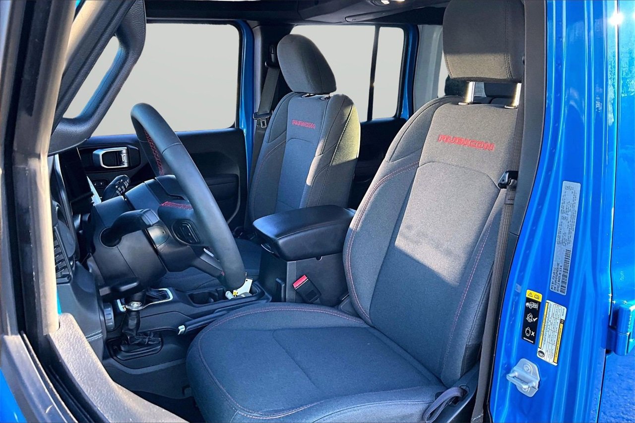 Certified 2024 Jeep Wrangler Unlimited Rubicon w/ Technology Group image 21