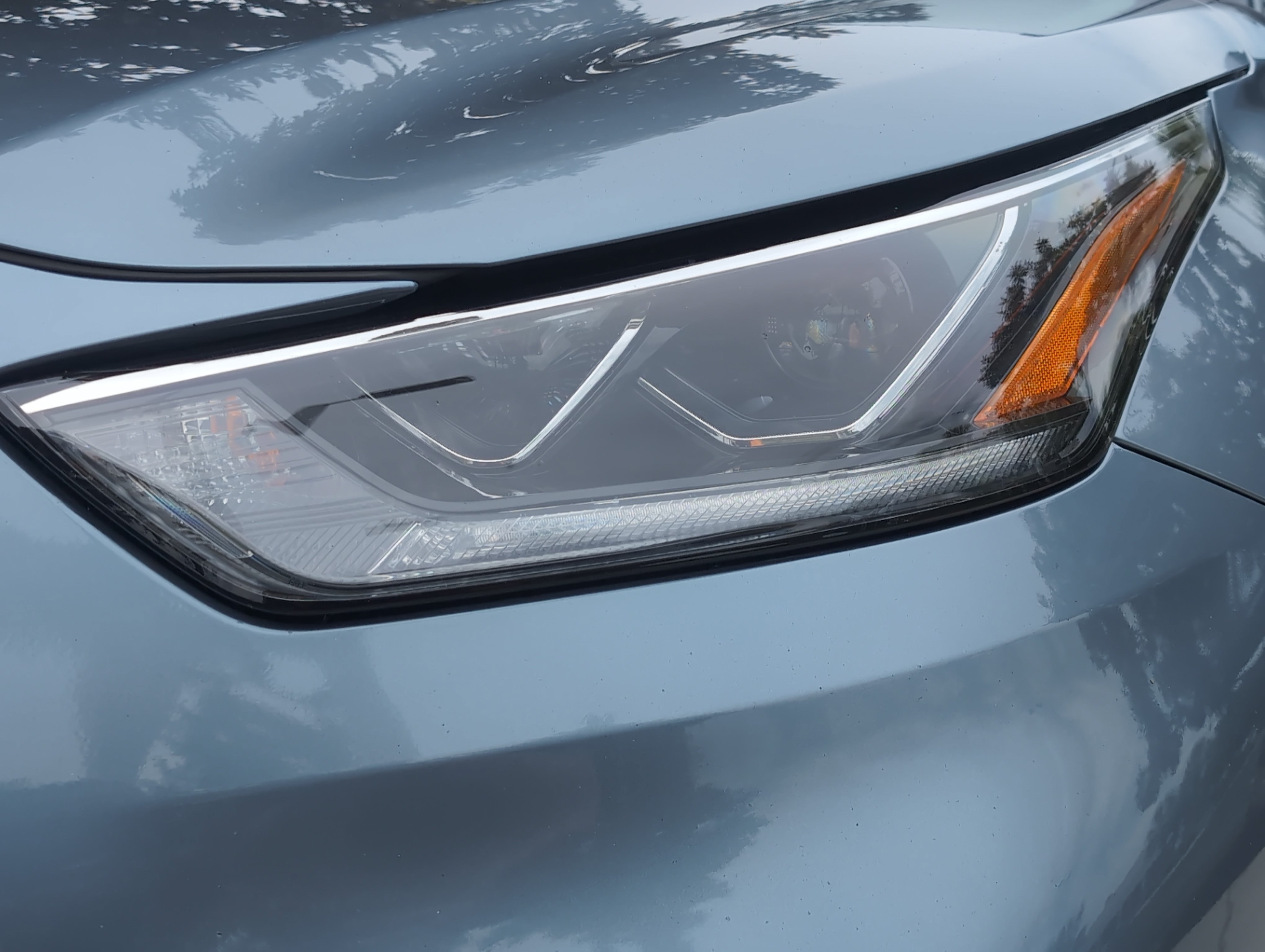 Used 2020 Toyota Highlander Limited FWD image 6