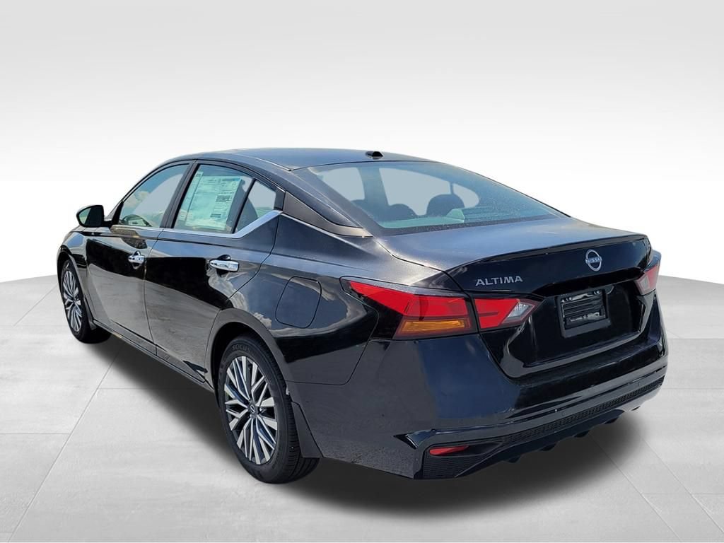 New 2026 Nissan Altima 2.5 SV FWD image 4
