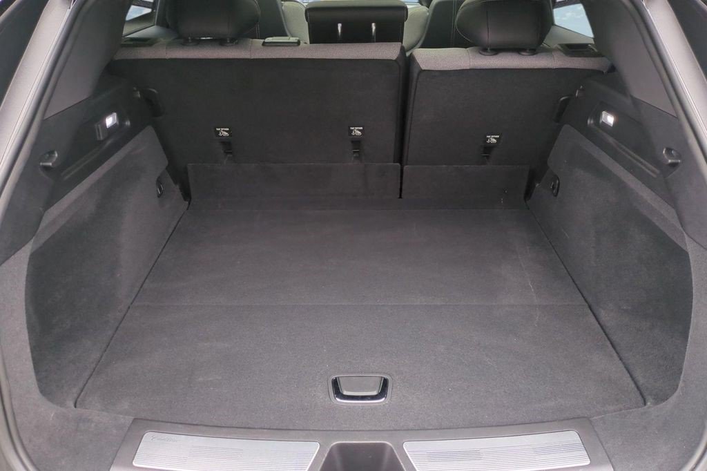 Certified 2024 Cadillac Lyriq Tech AWD/4WD image 18