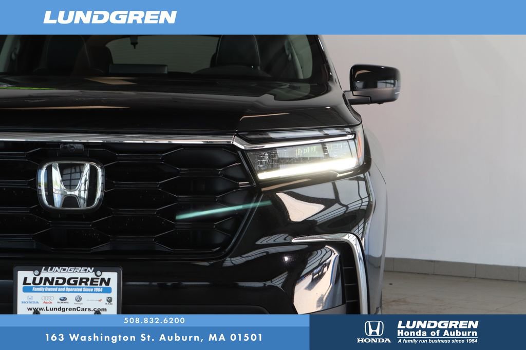 Used 2023 Honda Pilot Elite image 38