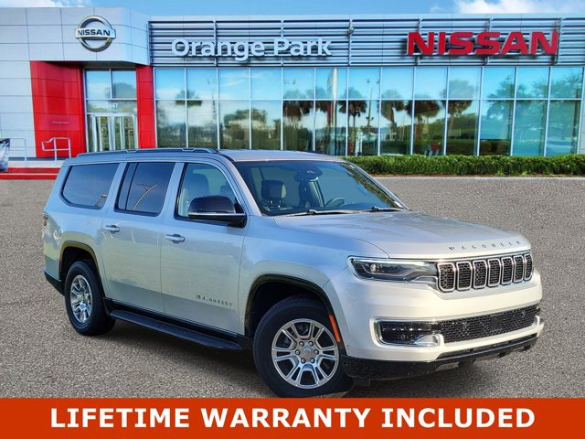 Used 2024 Jeep Wagoneer L 4WD image 1
