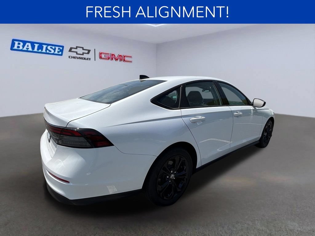Used 2025 Honda Accord SE image 7