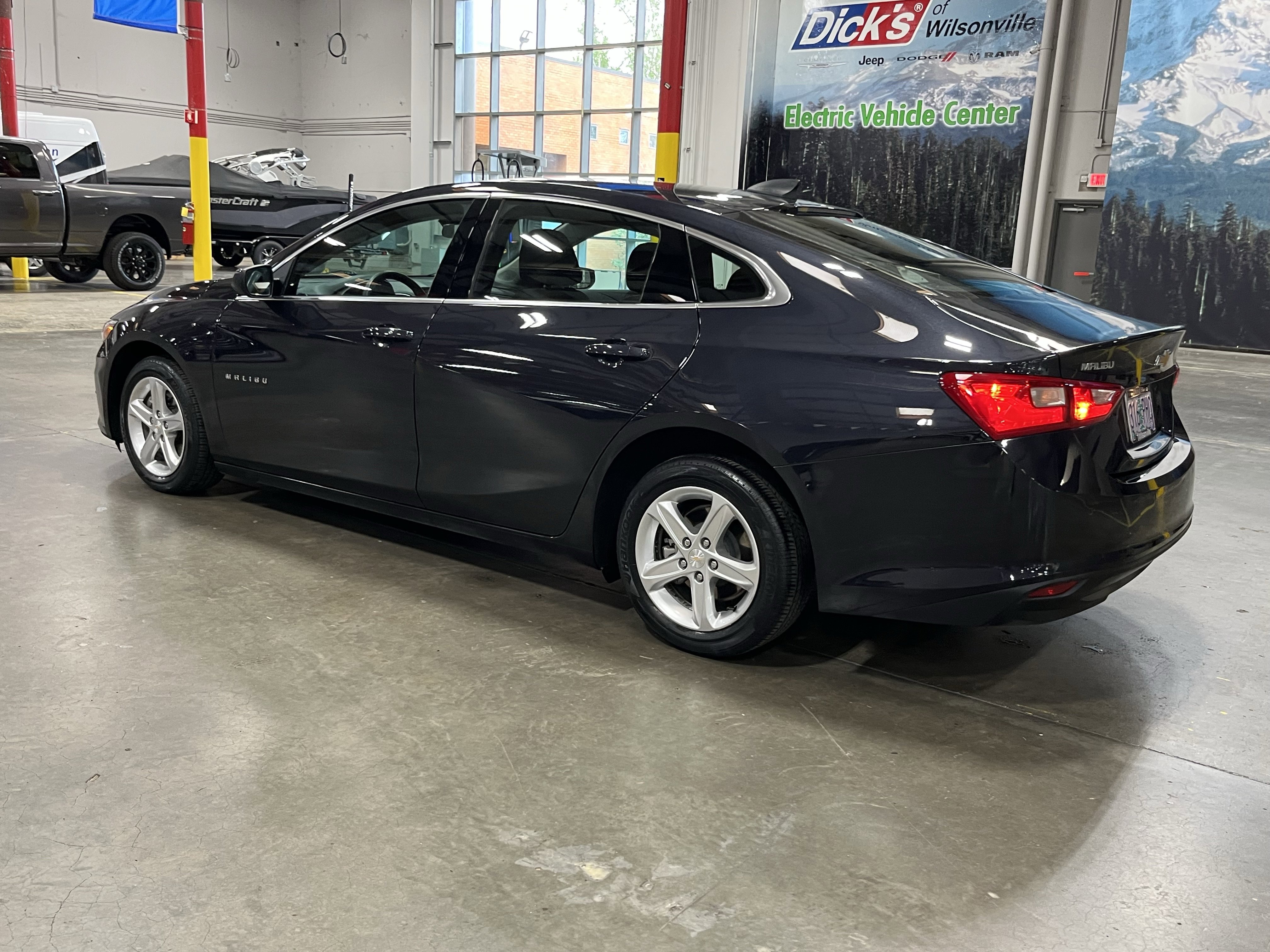 Used 2023 Chevrolet Malibu LS w/ Driver Confidence Package image 3