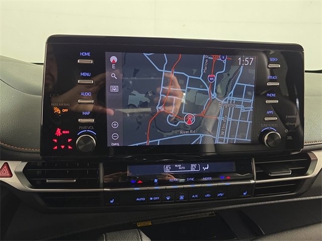 Used 2022 Toyota Sienna XSE image 13