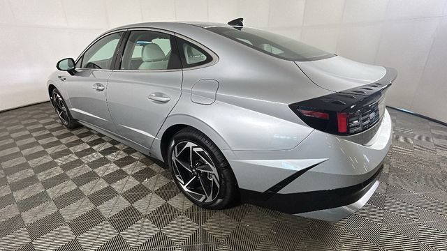 Certified 2026 Hyundai Sonata SEL AWD/4WD video 4