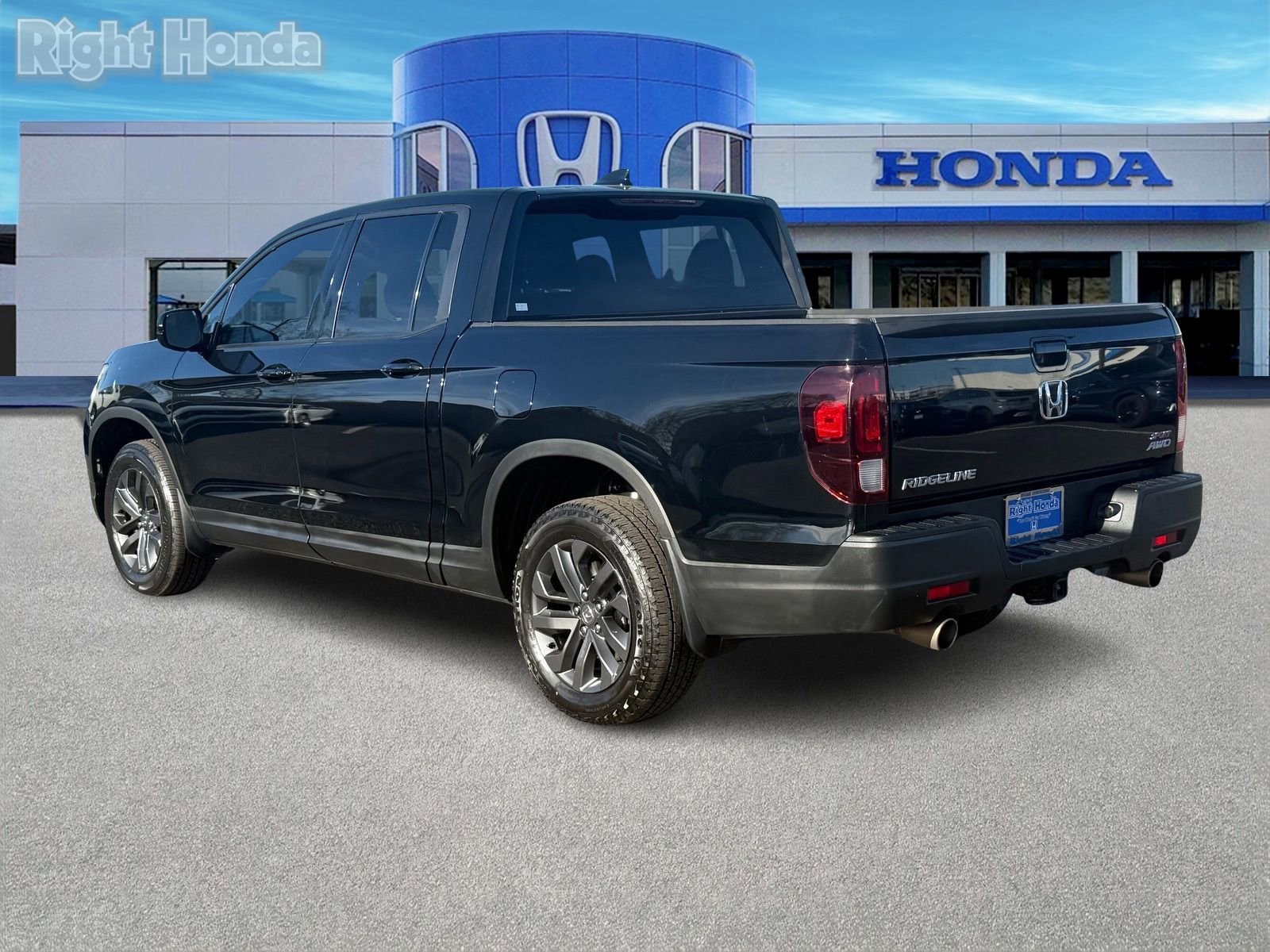 Used 2023 Honda Ridgeline Sport image 4