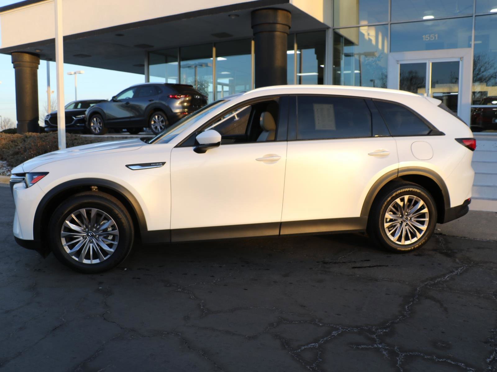 Certified 2025 MAZDA CX-90 3.3 Turbo w/ Preferred Package image 2