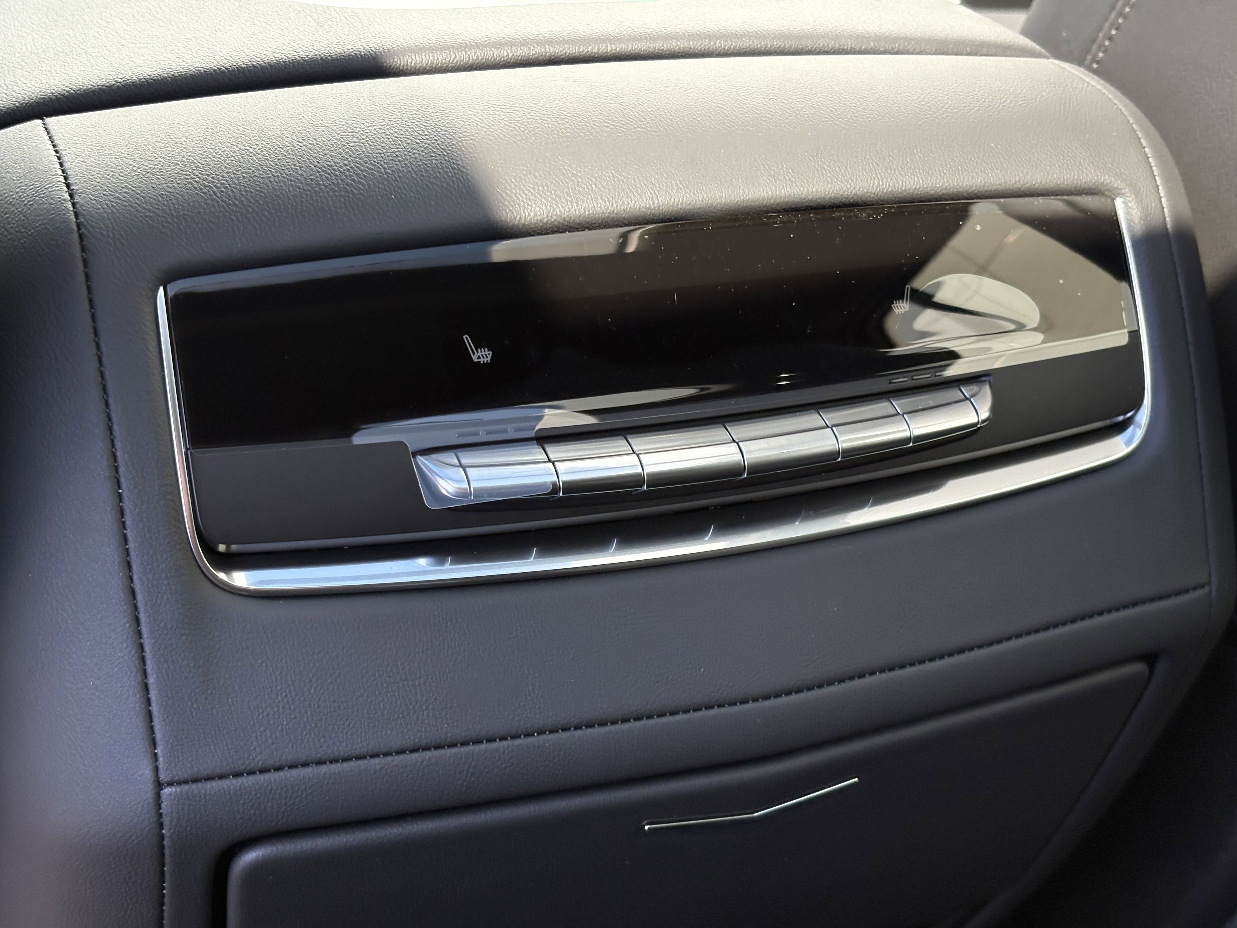 New 2026 Cadillac Escalade ESV Luxury image 15