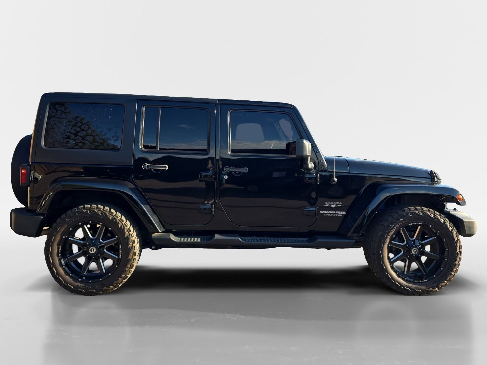 Used 2018 Jeep Wrangler Unlimited Sahara w/ Connectivity Group image 6