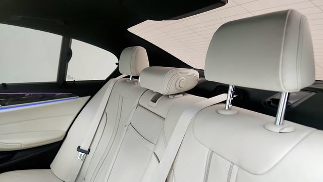 Used 2021 BMW 540i w/ Executive Package RWD image 43