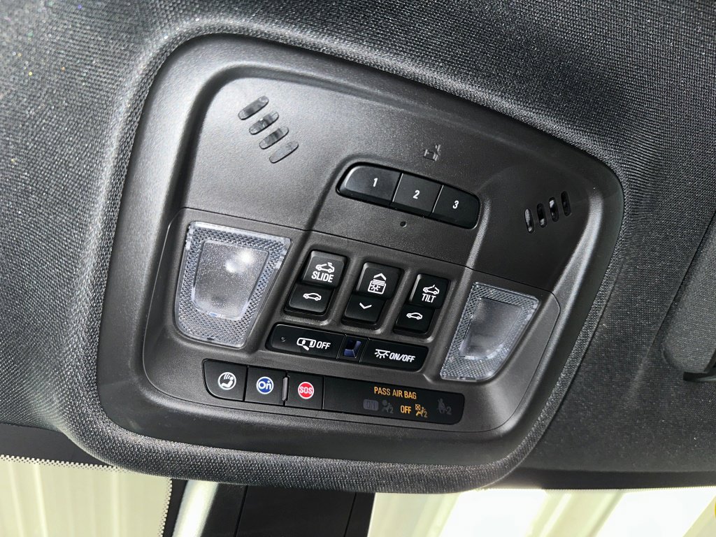 Certified 2023 Chevrolet Traverse RS image 18